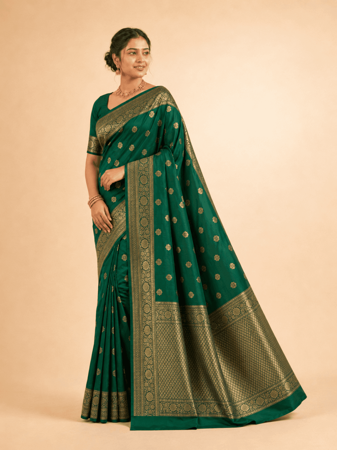 Emerald Soft Silk Zari Border Saree alternate view